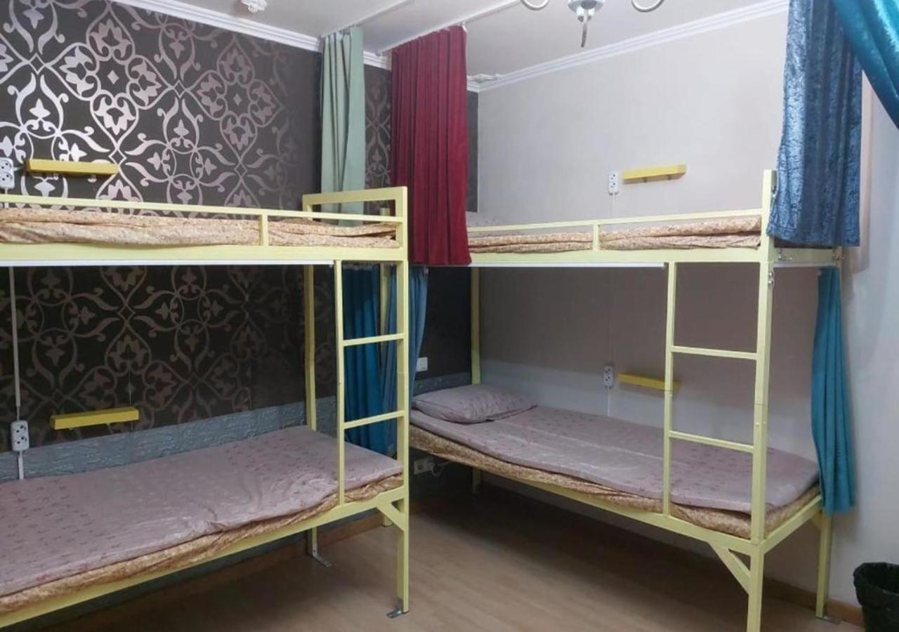 Room Hostel Dostyk Almaty Eksteriør bilde