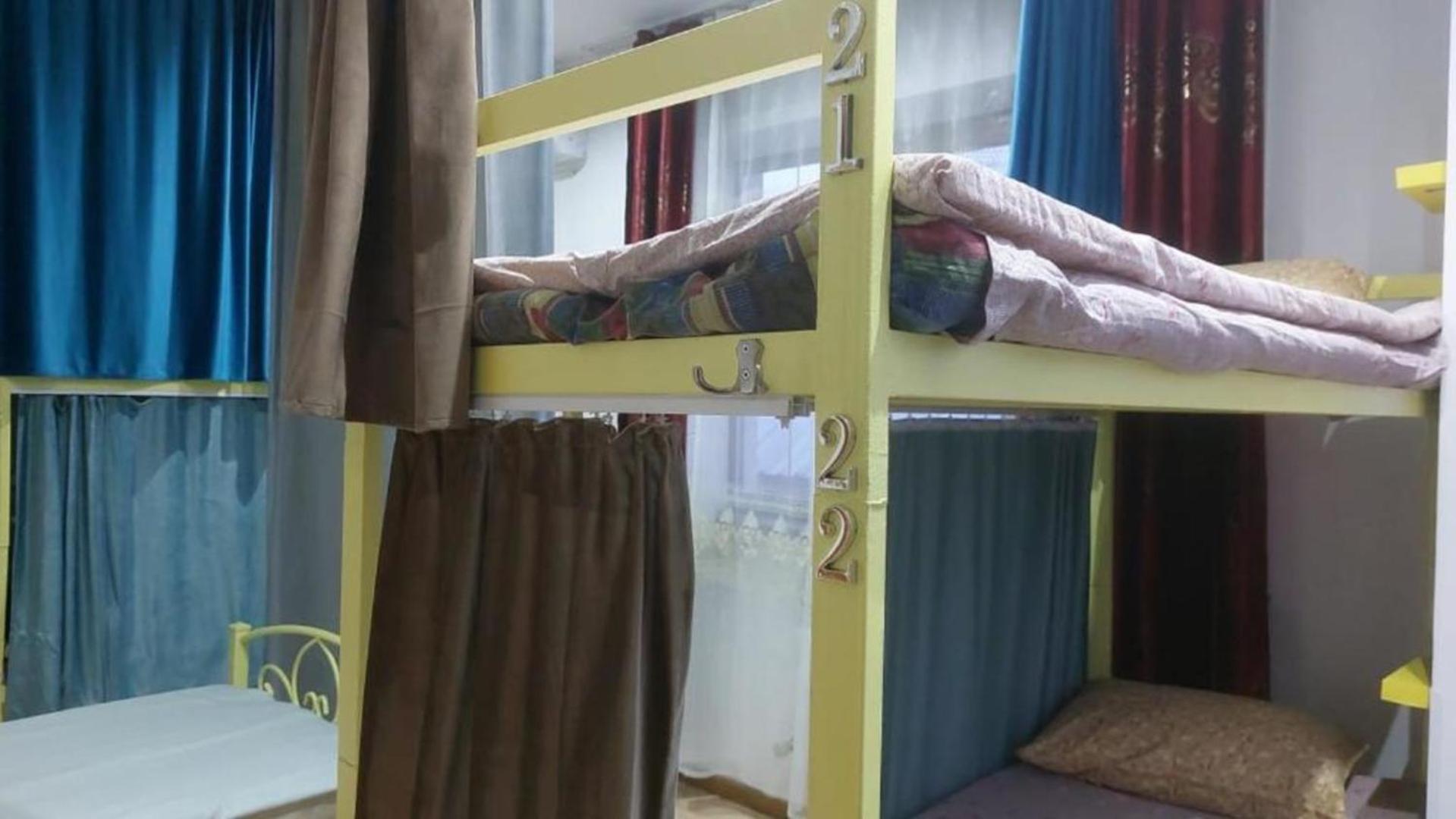 Room Hostel Dostyk Almaty Eksteriør bilde
