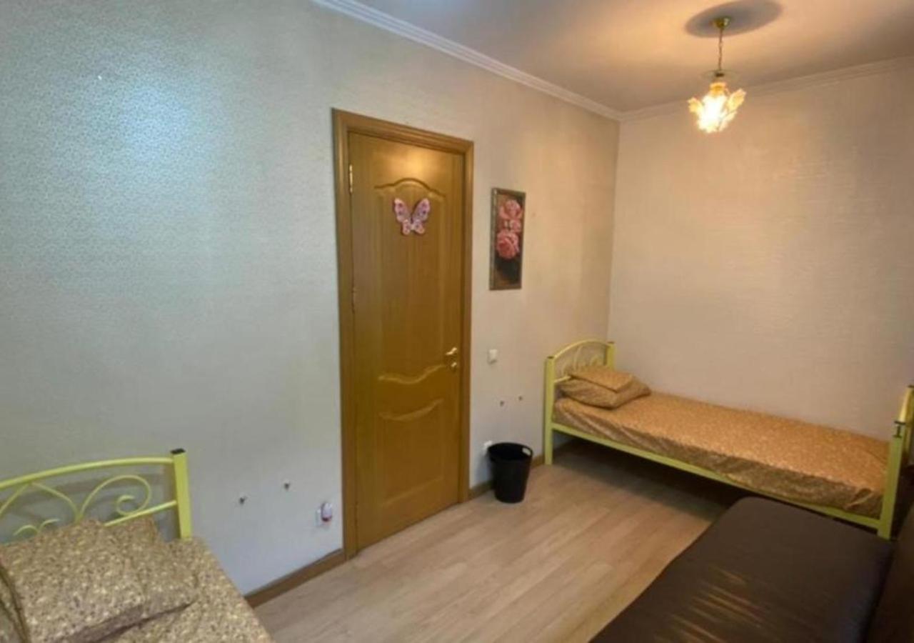 Room Hostel Dostyk Almaty Eksteriør bilde