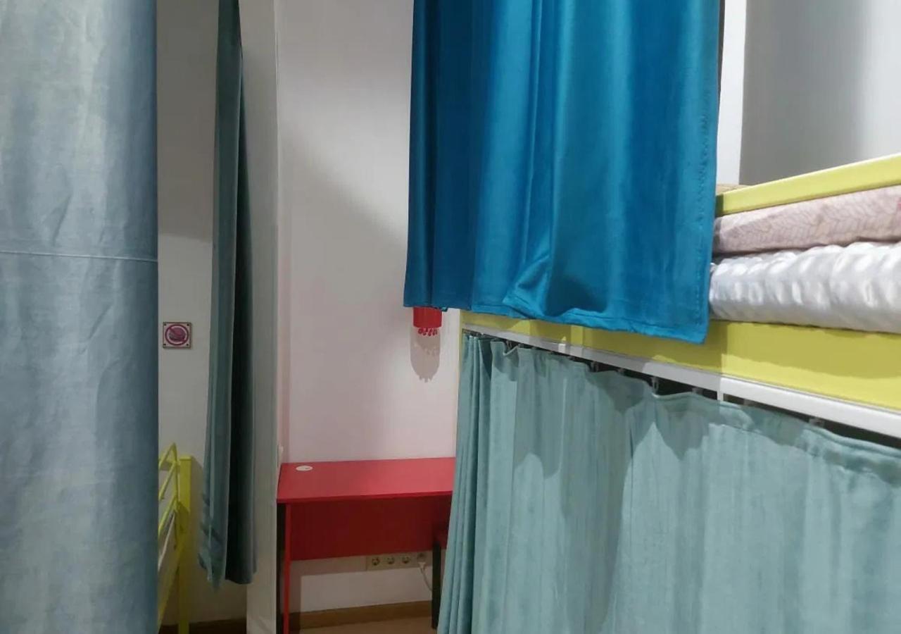 Room Hostel Dostyk Almaty Eksteriør bilde
