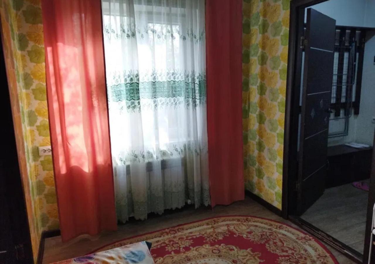Room Hostel Dostyk Almaty Eksteriør bilde